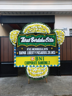 Papan Bunga Duka di Sarakan