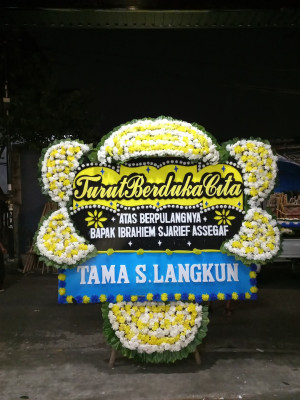 Papan Bunga Duka di Sarakan